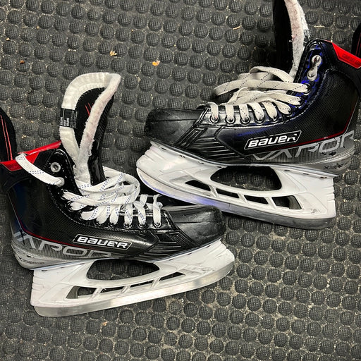 Used Bauer Vapor 3X 9.5D Player Skates