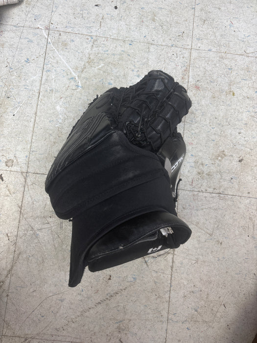 Used Brian’s Iconik X Goalie Catcher Size Junior