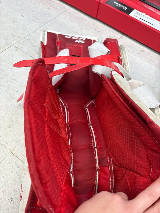 Used CCM E-Flex E3.5 28"+1" Junior Leg Pads