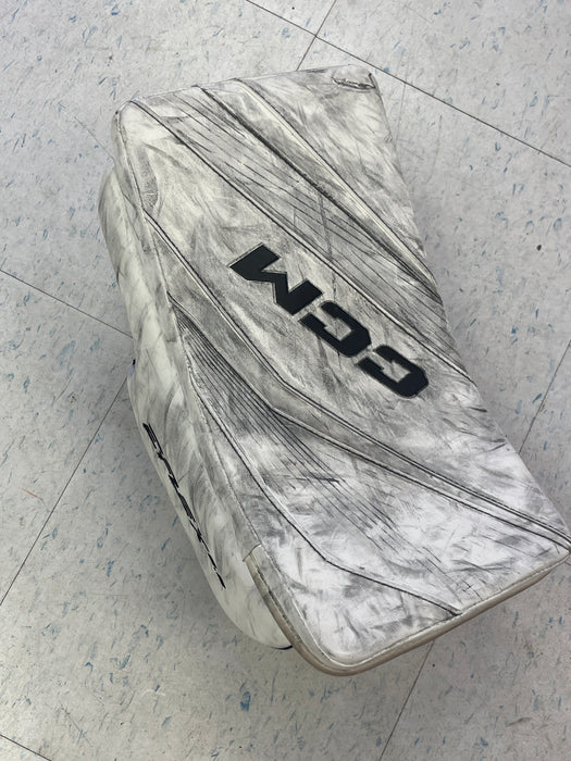 Used CCM EFlex 6.9 Senior Blocker