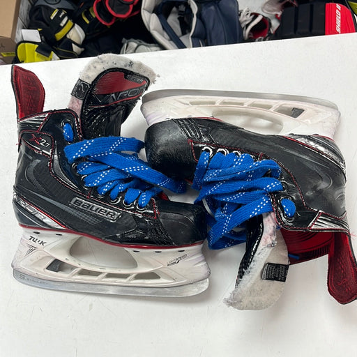 Used Bauer Vapor X2.7 Size 2EE Player Skates