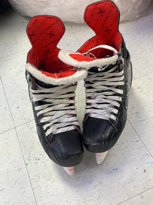 Used Bauer Vapor X3.7 Size 6 Skates