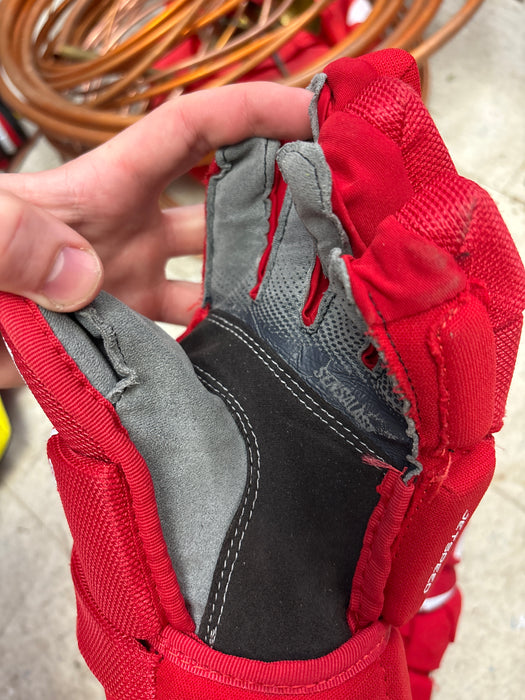 Used CCM JetSpeed FT680 12” Junior Glove