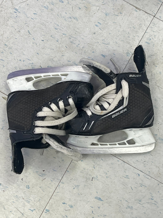 Used Bauer Charger Size 9 Youth Skates
