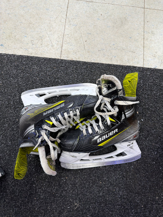Used Bauer Vapor x4 Size 3.5D Skates