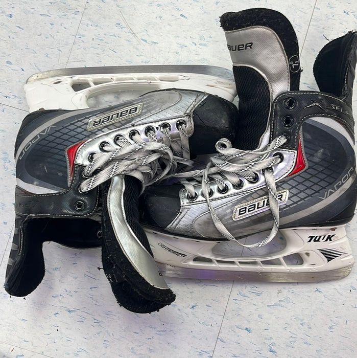 Used Bauer Vapor Select II Size 7.5 Player Skates