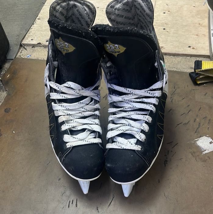 Used CCM Tacks 352 Size 11 Skates