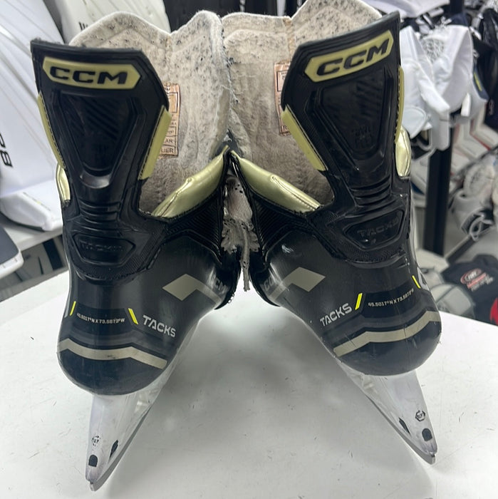 Used CCM Tacks AS 580 Size 8 Player Skates