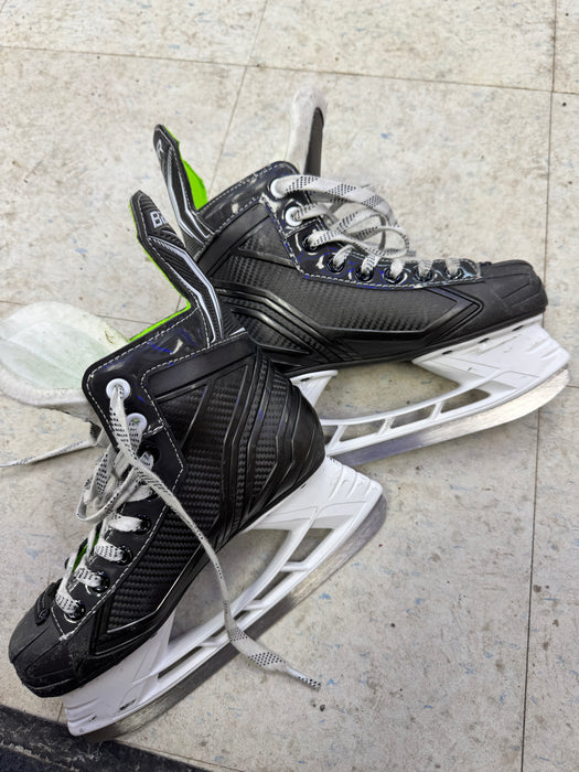 Used Bauer XLS Skates 3D