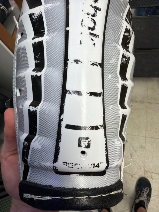 Used Reebok XT Pro 14” Shin Guard