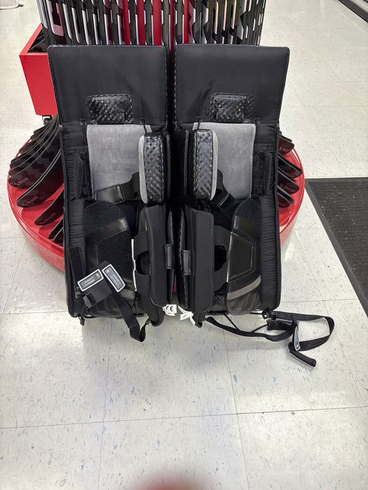 Demo Brian's Iconik X Junior 27+1" Leg Pad