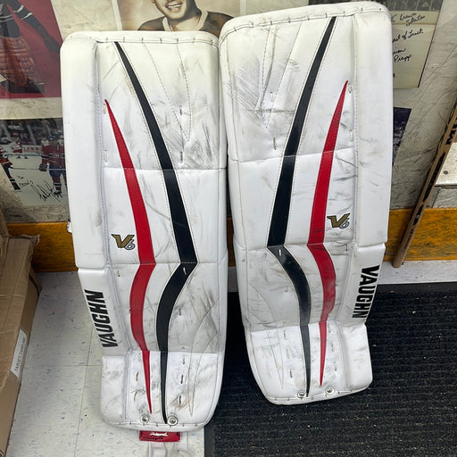 Used Vaughn Velocity V6 31+2 Goal Pads