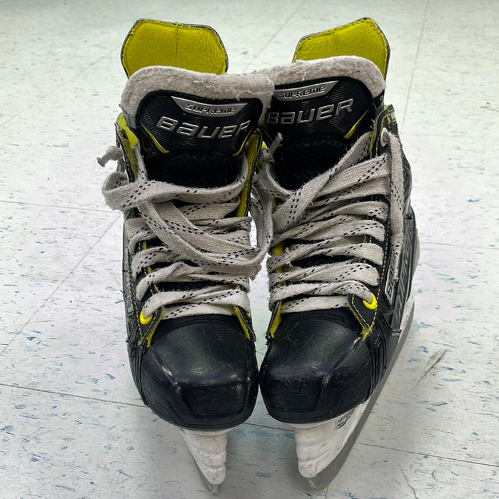 Used Bauer Supreme S35 Size 1 Player Skates