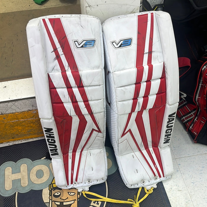 Used Vaughn Velocity V9 28+2 Goal Pads
