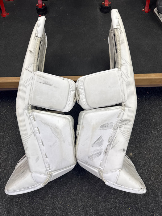 Used Bauer Supreme Mach Goalie Pads Senior Small 33+”