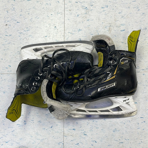Used Bauer Supreme S29 Size 4.5 Player Skates