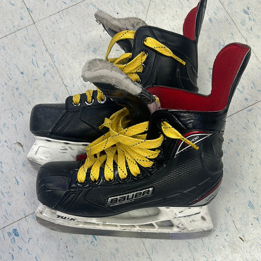Used Bauer Vapor X400 Skates