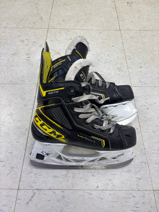 Used CCM Tacks 9370 Junior Size 2.5