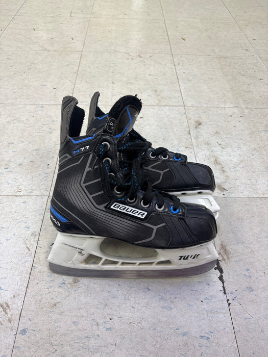 Used Bauer Nexus N77 Size 4.0 Skates