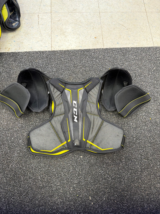 Used CCM Tacks 9040 Senior Small Shoulder Pads