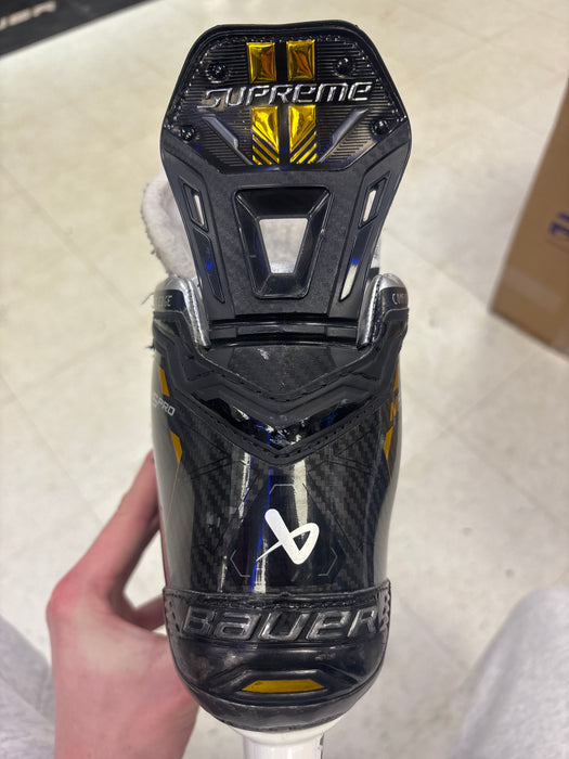 Used Bauer Supreme M5 Pro Senior Size 7 Fit 1
