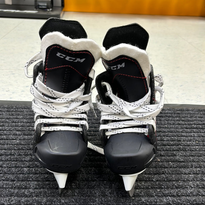 Used CCM JetSpeed FT340 6.0 Youth Skates