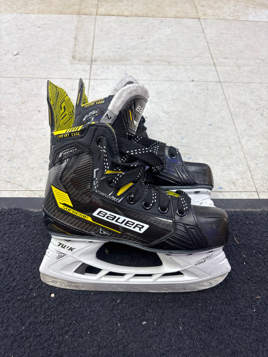 Used Bauer Supreme Matrix Size 2.0D Skates