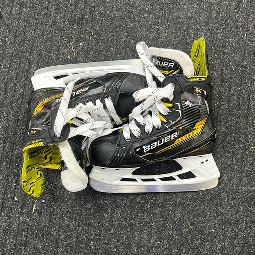 Used Bauer Supreme M4 Size 12 Youth Player Skates