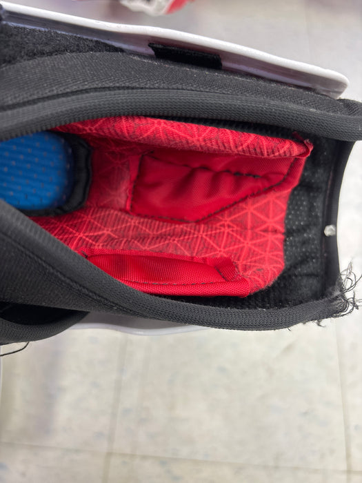 Used CCM JetSpeed FT680 13” Junior Shin Guards