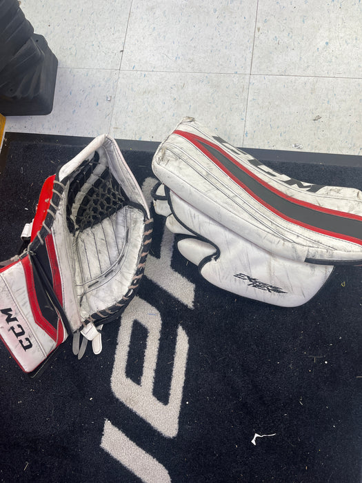 Used CCM Extreme Flex II Senior Goal Set w/ 35" Pads