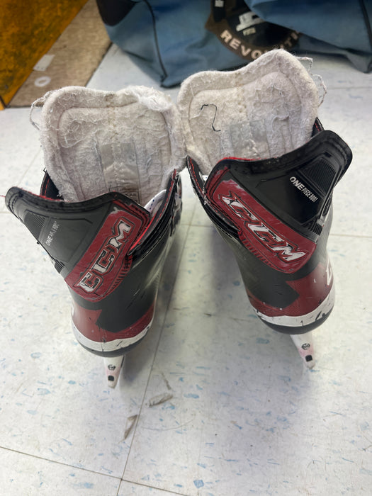 Used CCM JetSpeed FT475 Size 5 Skates