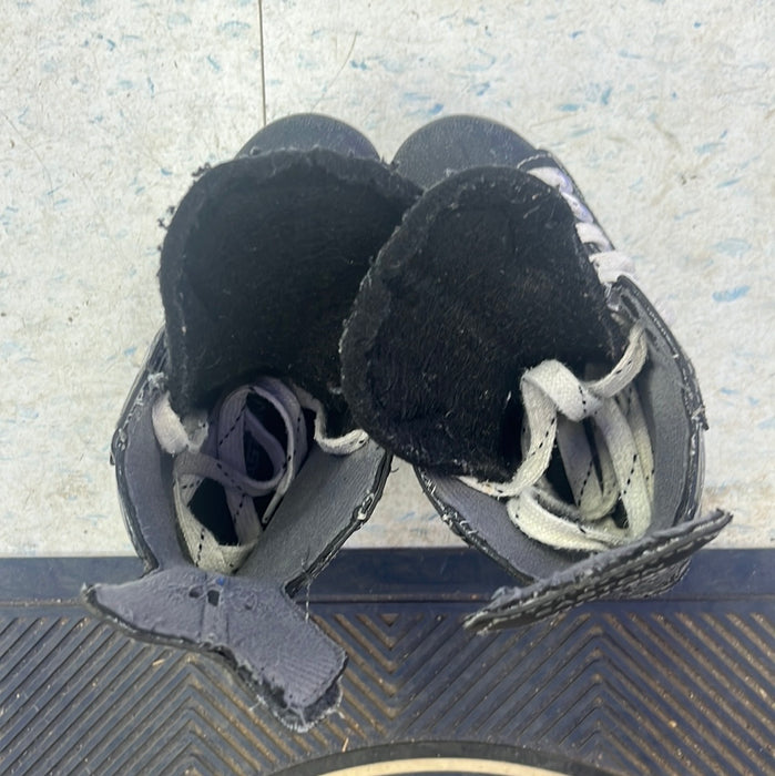 Used Easton Synergy EQ1 Size 9 Youth Skates
