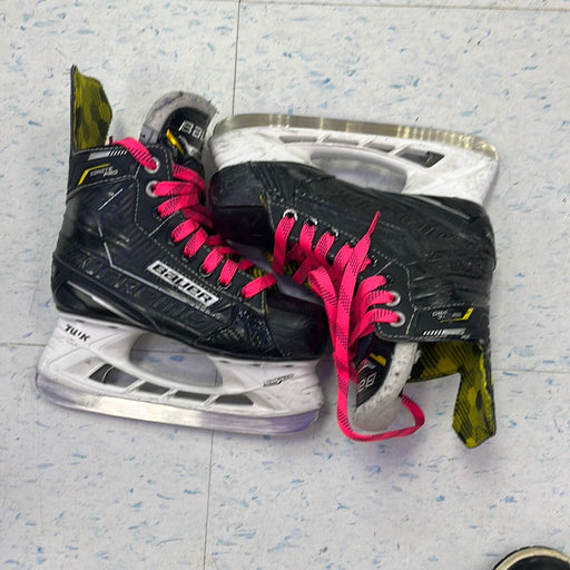 Used Bauer Supreme Ignite Pro Size 1 Player Skates