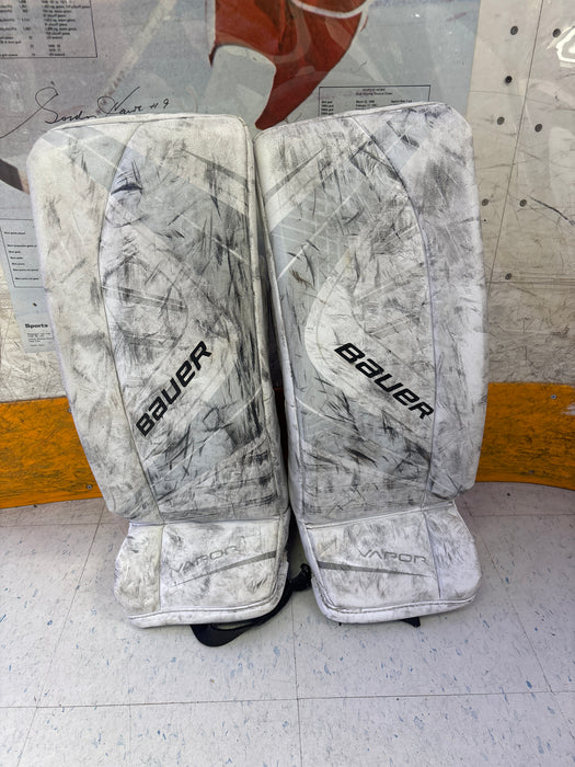 Used Bauer Vapor x700 Junior Small (26+”) Goal Pad