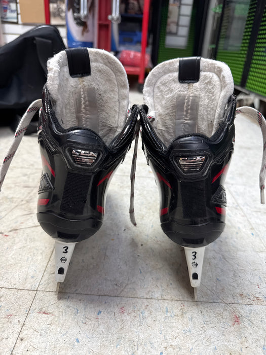 Used CCM EFLEX 6.9 Goal Skates Size 3.0
