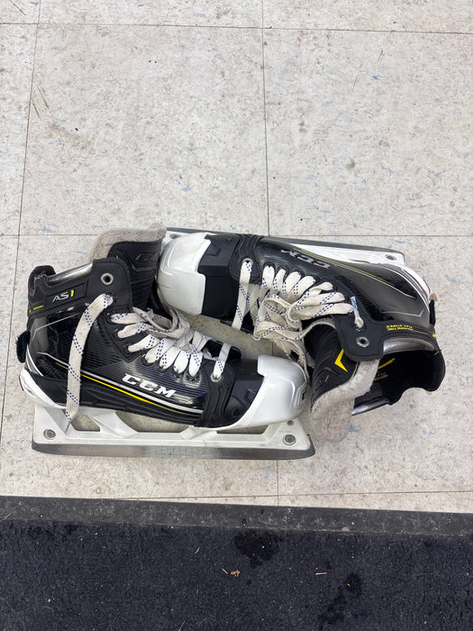 Used CCM Super Tacks AS1 Size 8.5D Senior Goal Skates