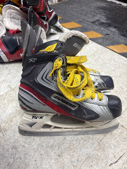 Used Bauer Vapor x3.0 Size 4.5D Skates