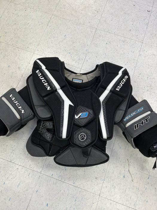 Used Vaughn Velocity V9 Intermediate Chest Protector