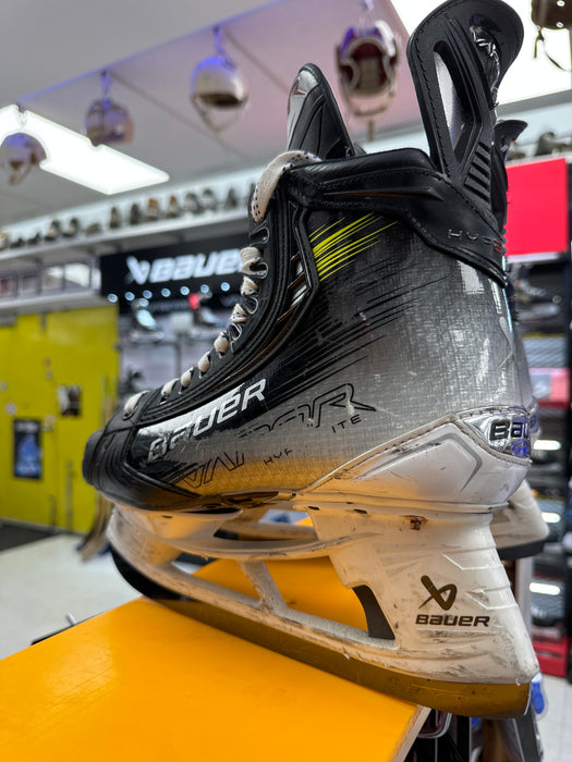 Used Bauer Vapor Hyperlite 2 7.5D Player Skates Fit 2
