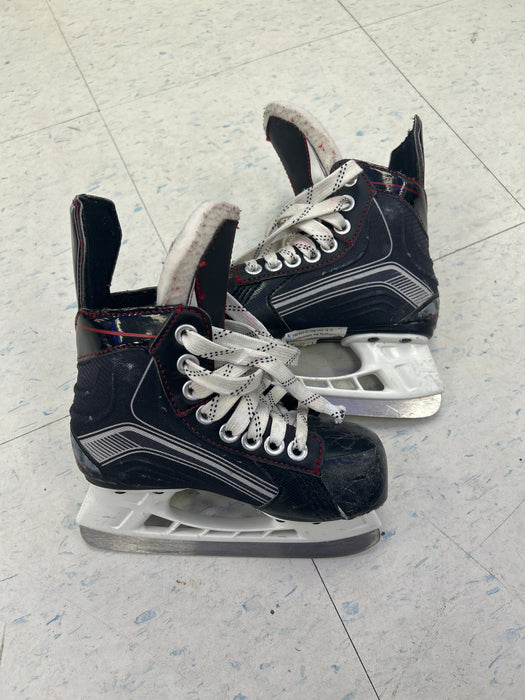 Used Bauer Vapor X300 Youth Player Skates