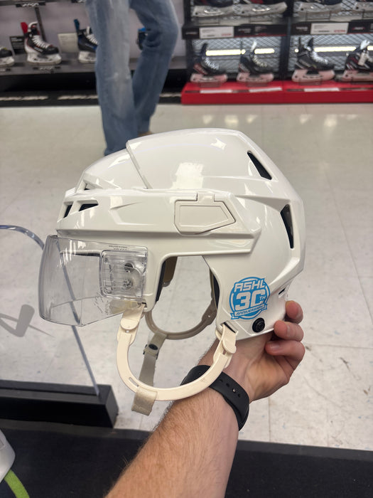 Used CCM Vector 08 Senior Large Helmet