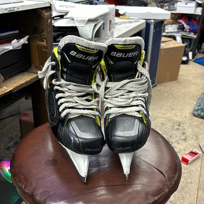 Used Bauer Supreme 3s Size 4.5 Intermediate Goal Skates