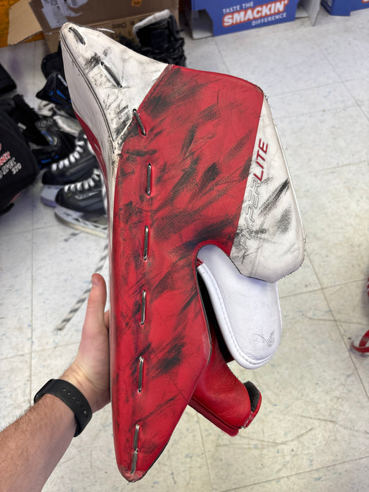 Used Bauer Vapor Hyperlite Catcher and Blocker Set