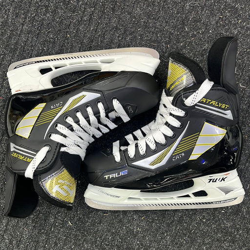 True Catalyst 5 Size 6.5 Player Skates