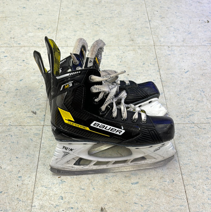 Used Bauer Supreme M3 Size 4.0 D Skates