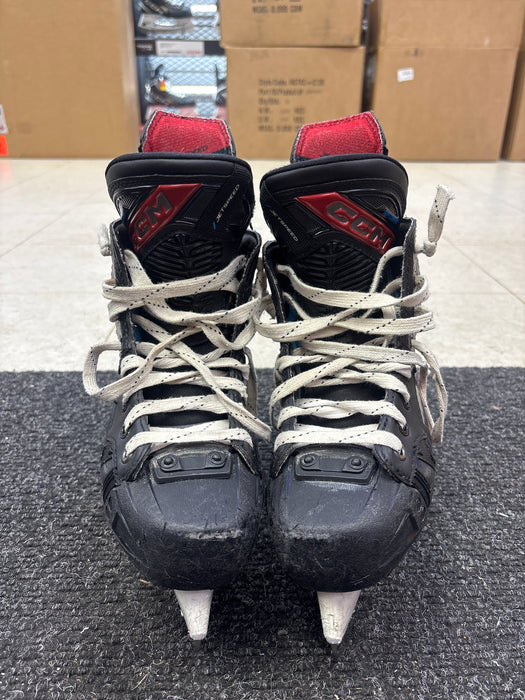 Used CCM JetSpeed Control Size 2.5R Skates