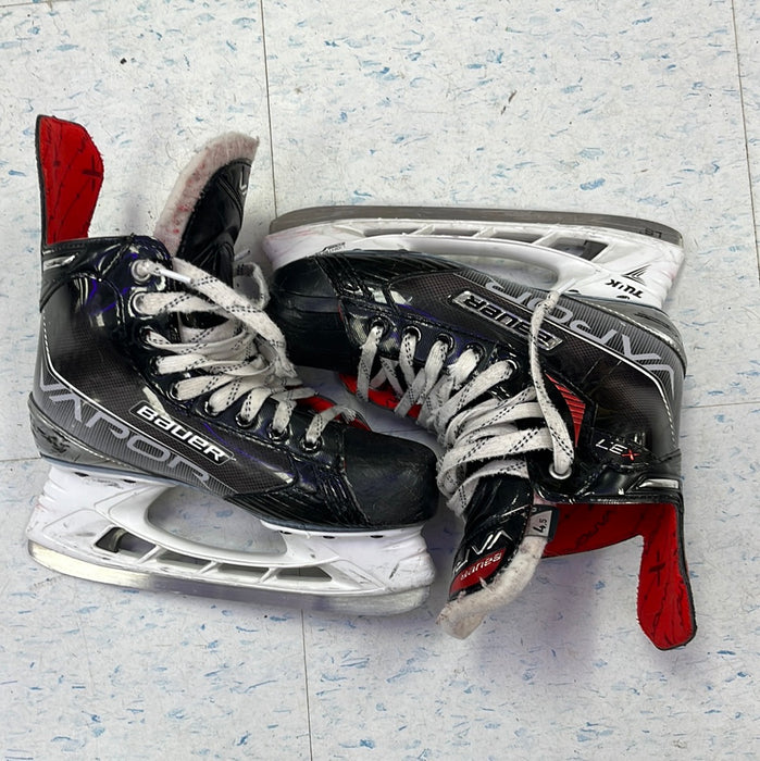 Used Bauer Vapor X3.7 Size 4.5 Player Skates