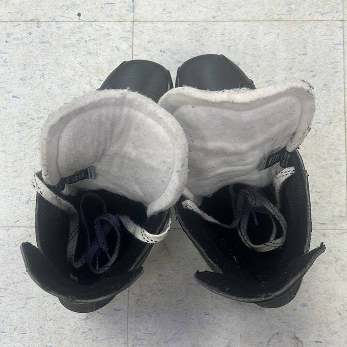 Used Bauer Supreme 140 Size 11 Player Skates