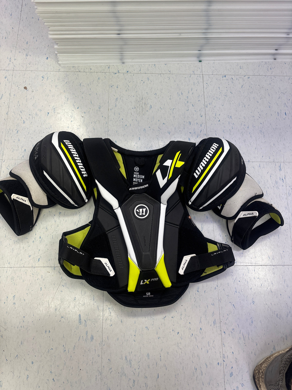 Used Warrior Alpha LX Pro Senior Medium Shoulder Pad — Crow's Sports Hockey