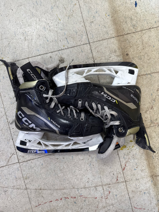 Used CCM Tacks ASV Skates Size 3.5